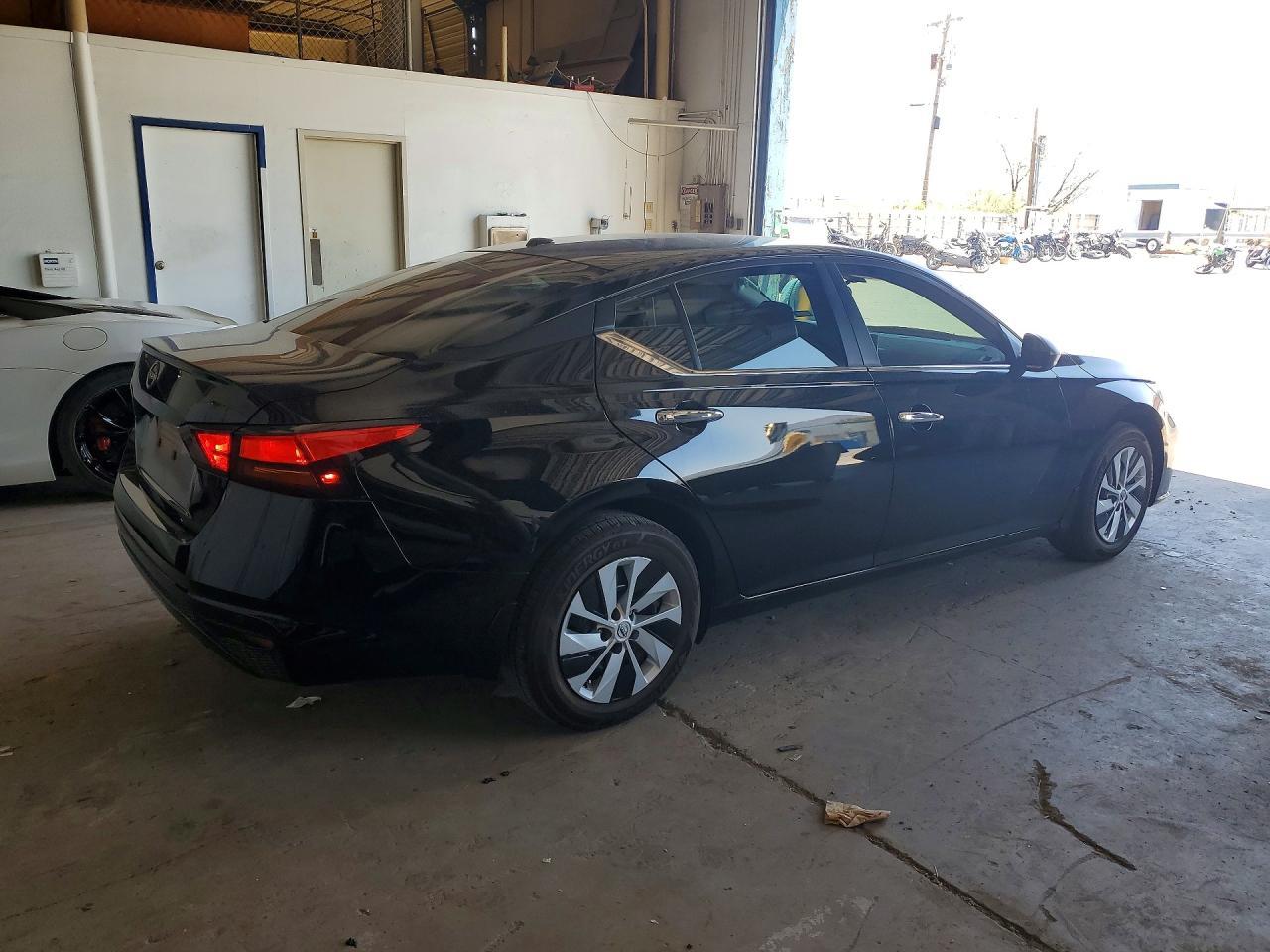 2025 NISSAN ALTIMA