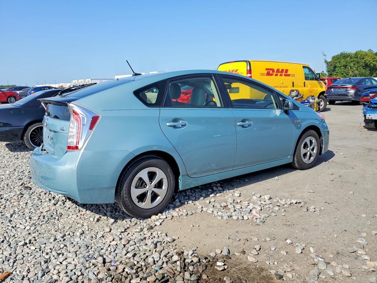 2015 TOYOTA PRIUS