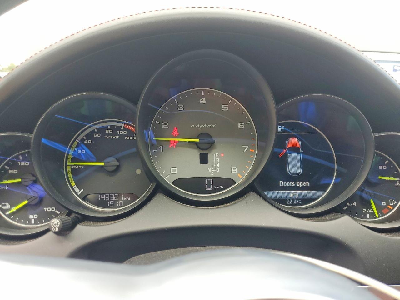 2017 PORSCHE CAYENNE