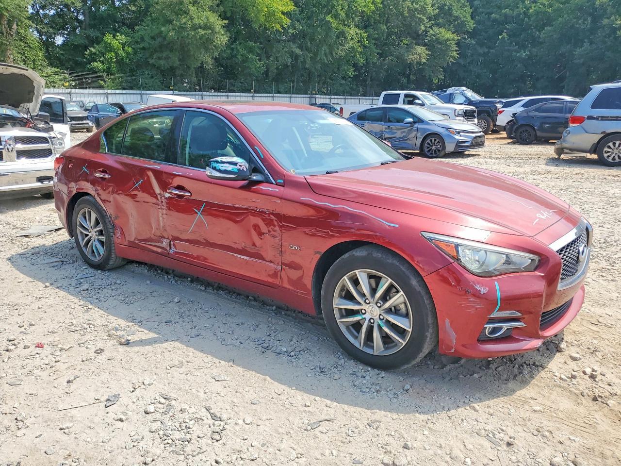 2016 INFINITI Q50