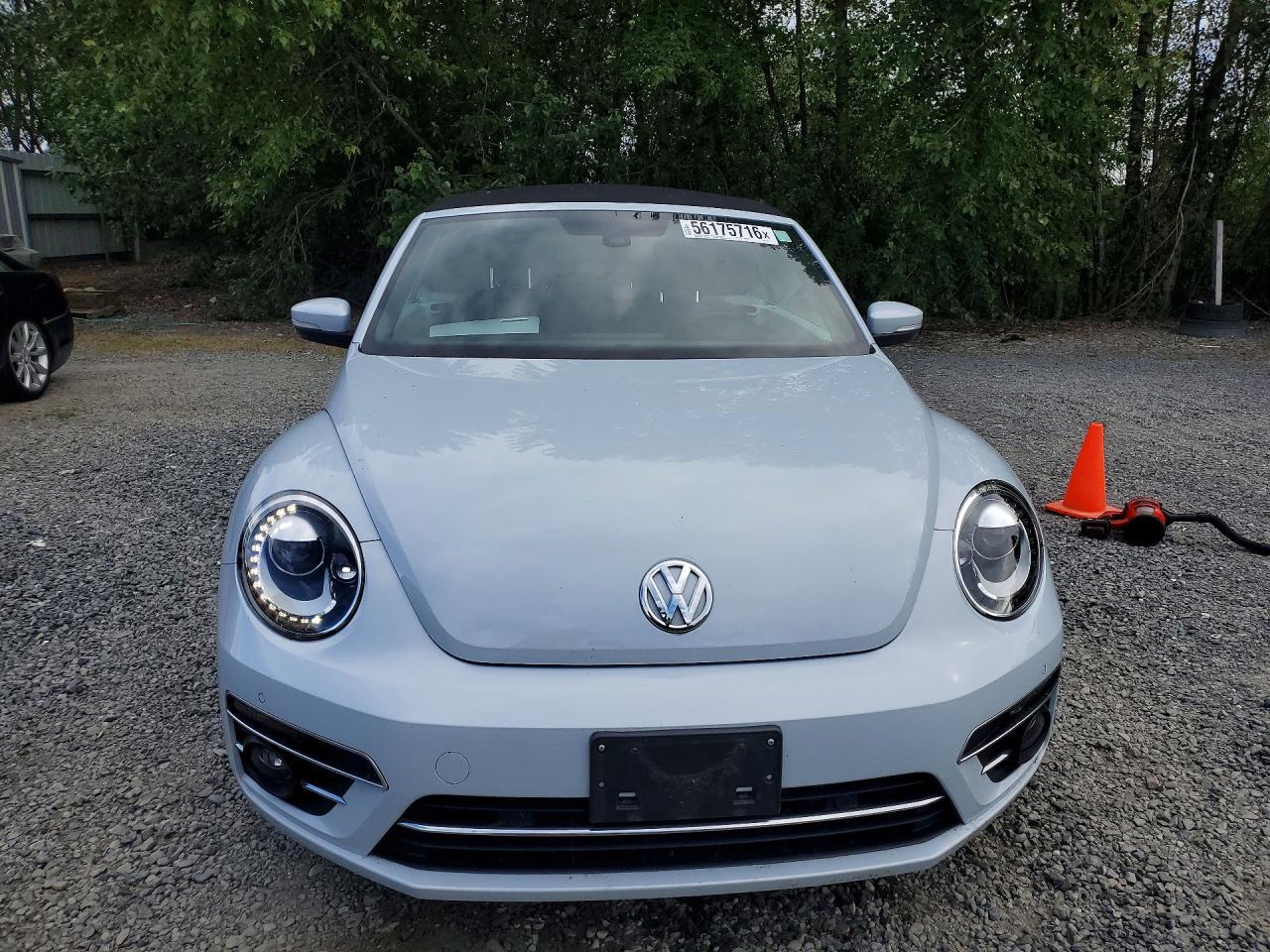 2018 VOLKSWAGEN Beetle