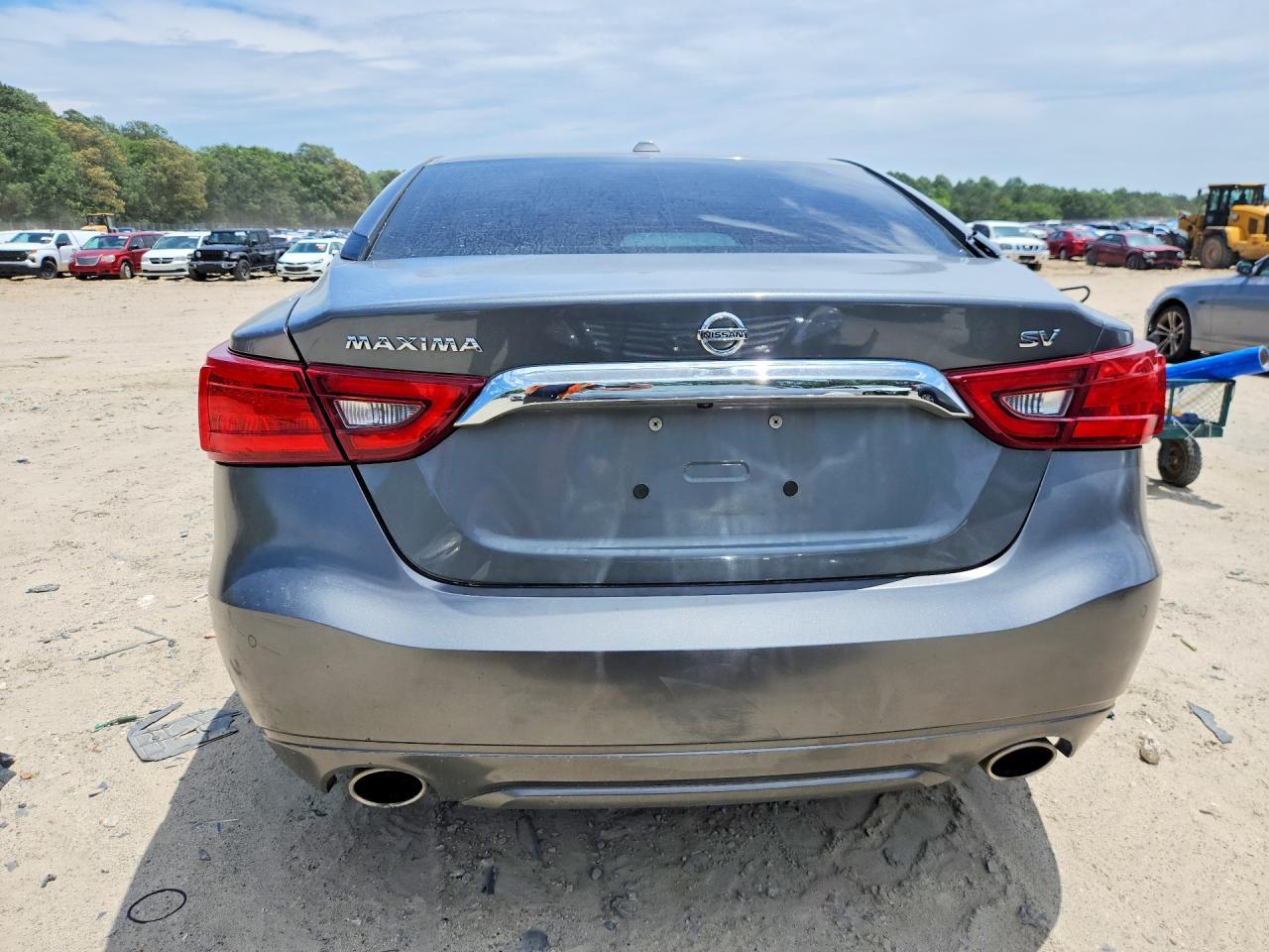 2017 NISSAN Maxima
