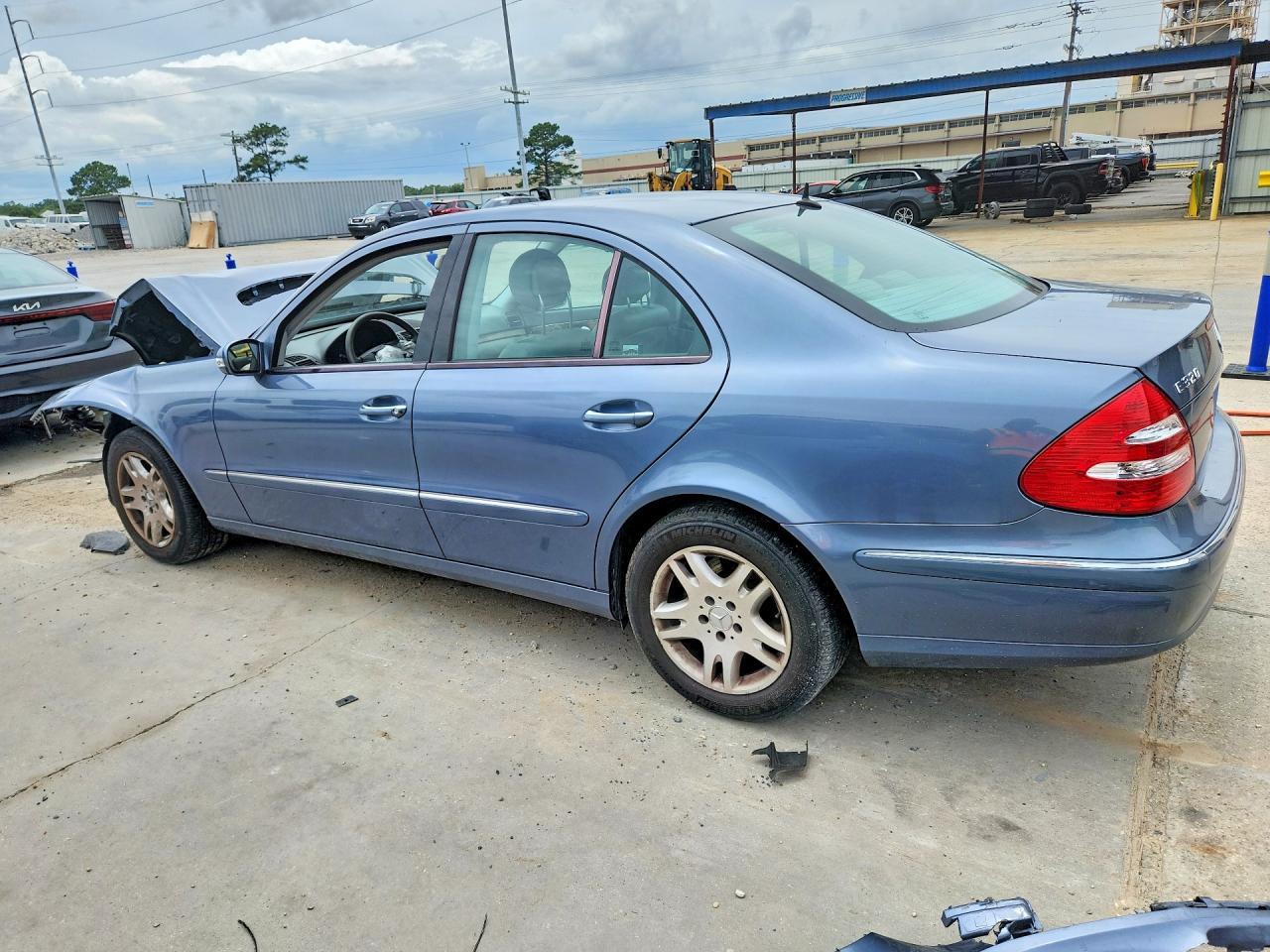 2005 MERCEDES-BENZ E-Class