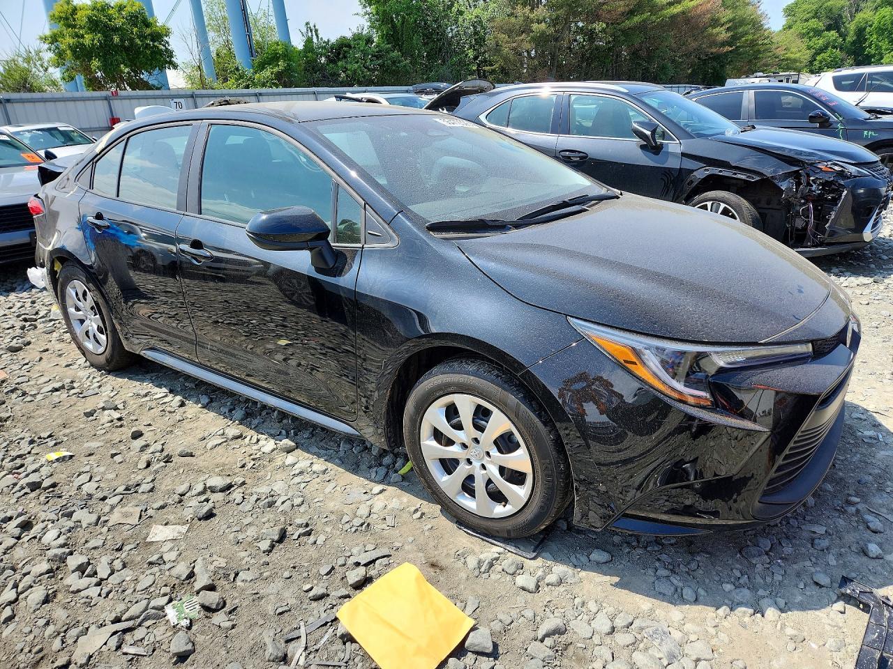 2025 TOYOTA COROLLA