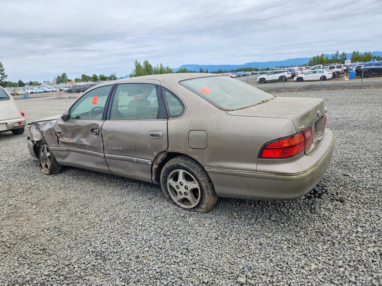 1999 TOYOTA Avalon