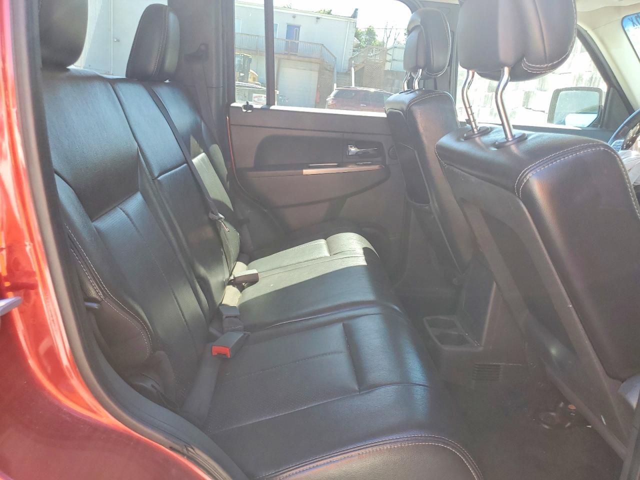 2012 JEEP Liberty