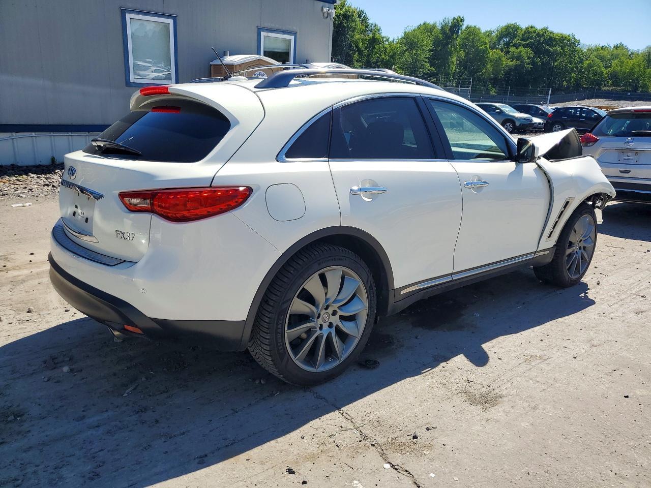 2013 INFINITI FX37