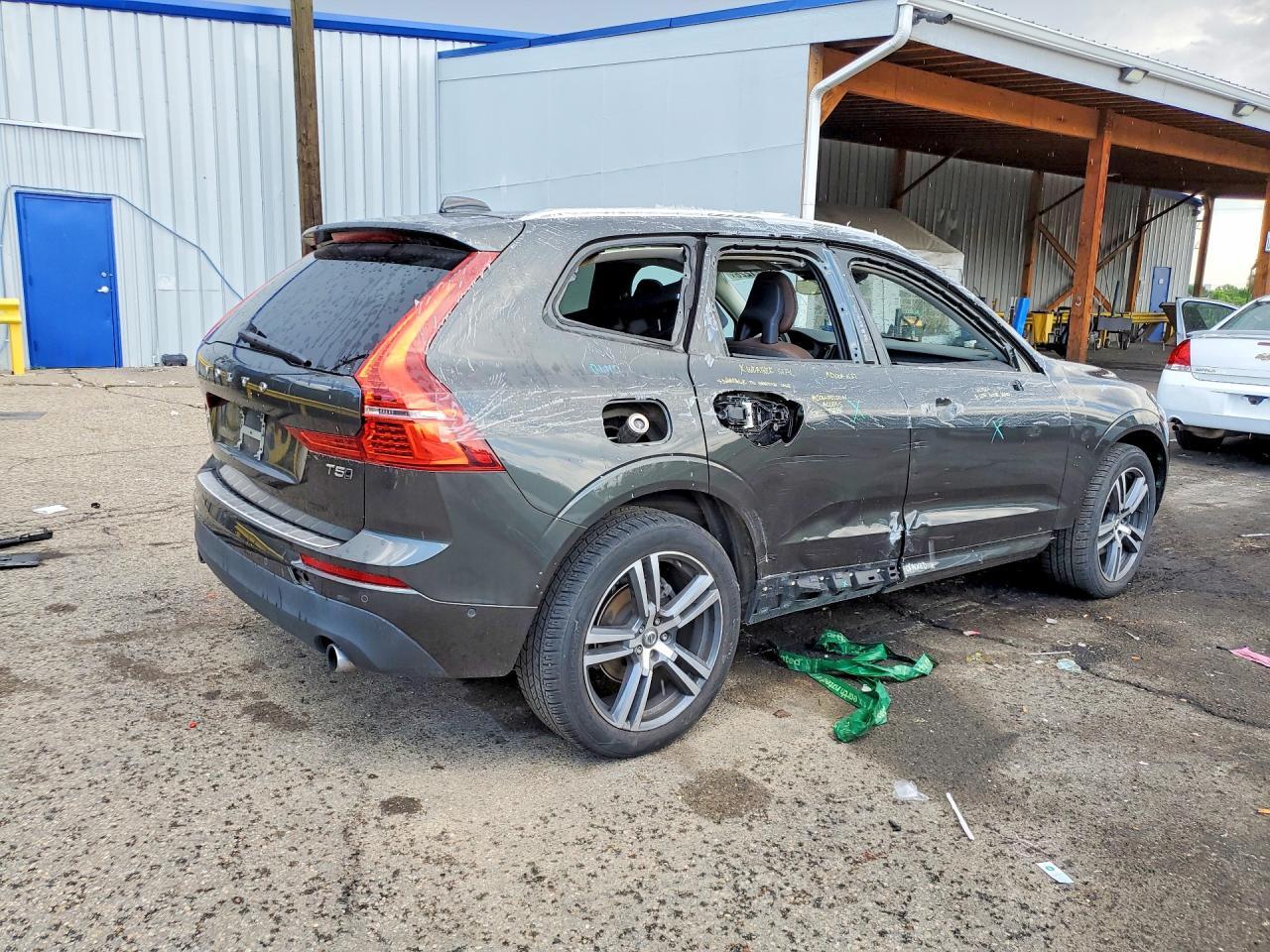 2018 VOLVO XC60