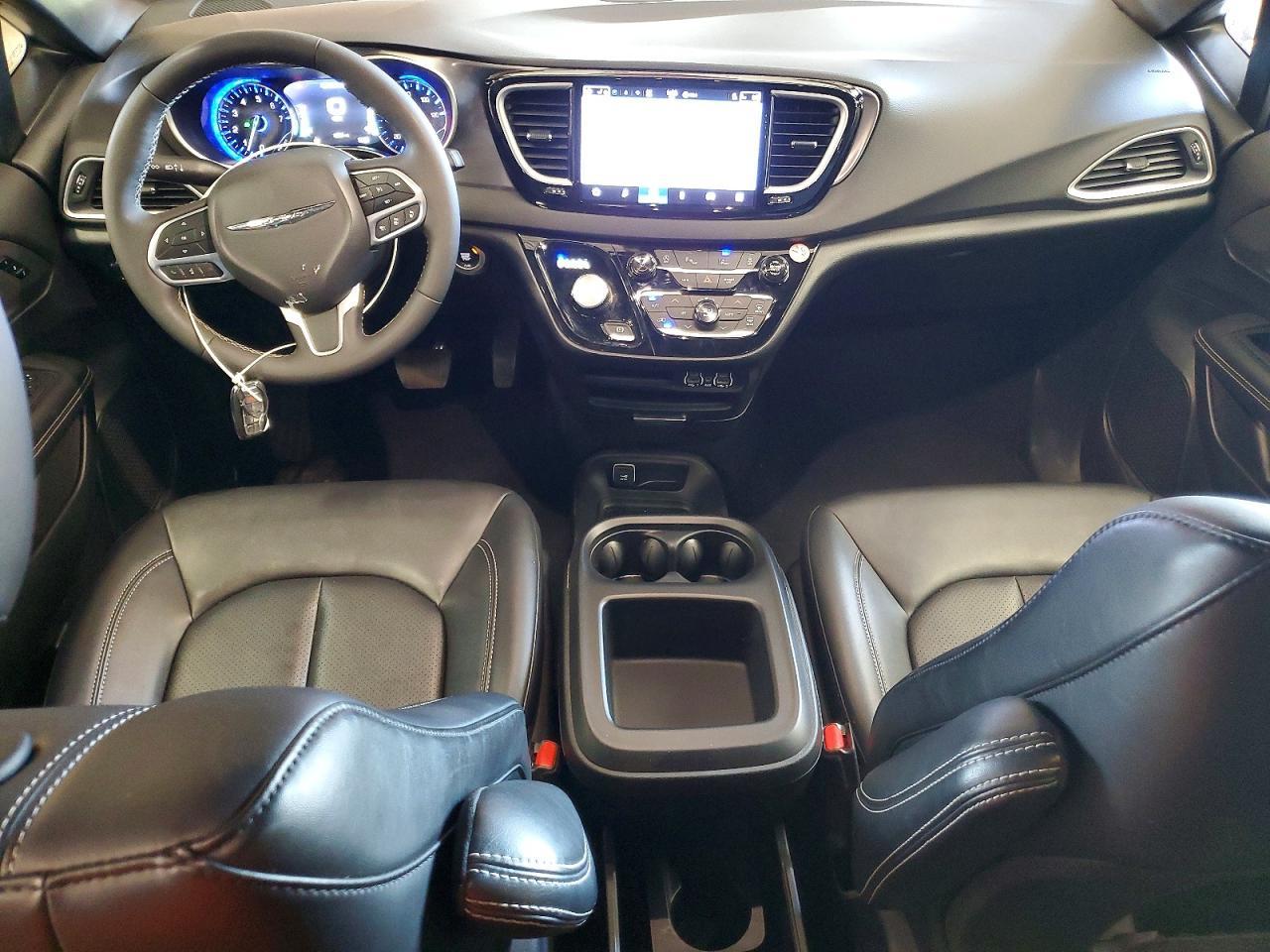 2025 CHRYSLER Pacifica