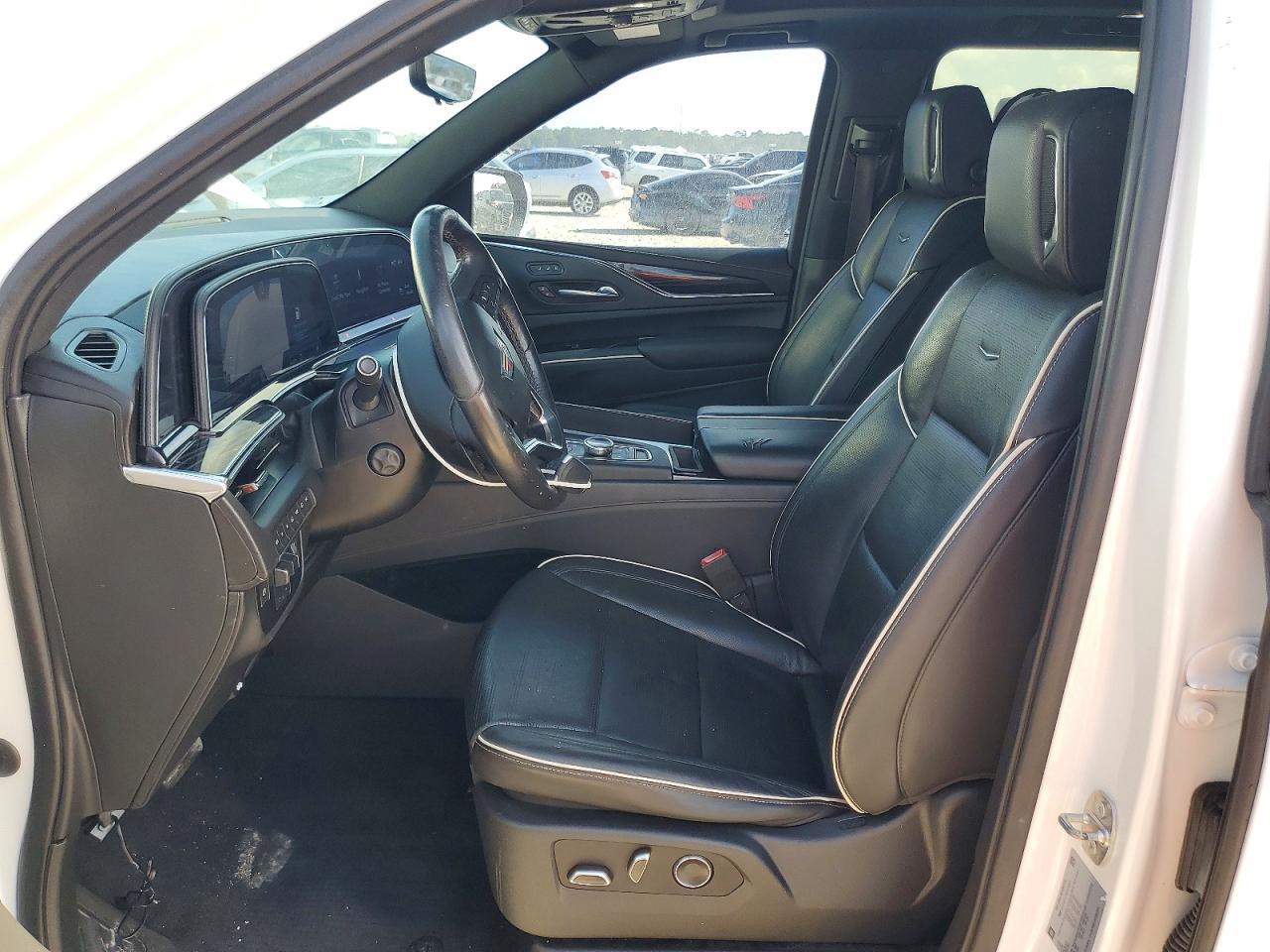 2021 CADILLAC Escalade ESV