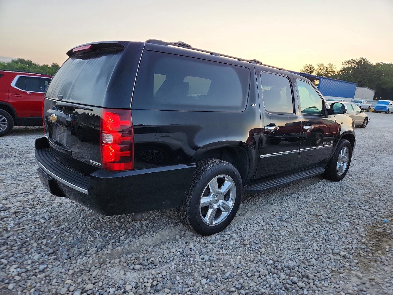 2014 CHEVROLET Suburban