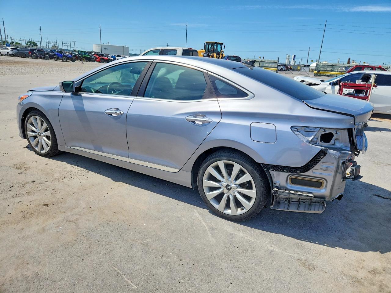 2016 HYUNDAI Azera
