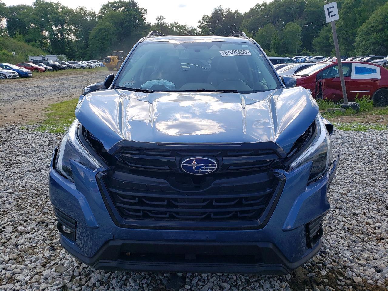 2024 SUBARU FORESTER