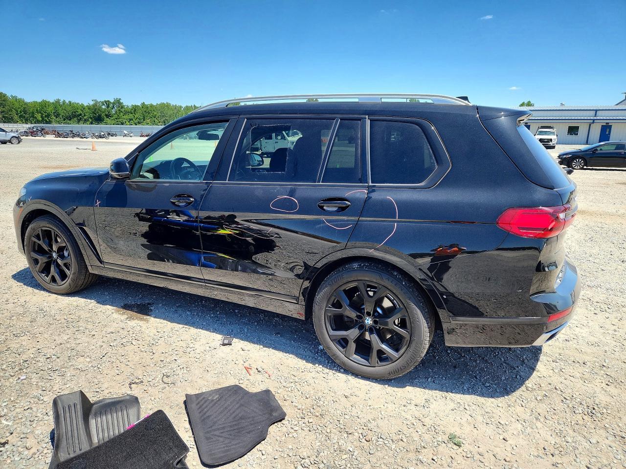 2021 BMW X7
