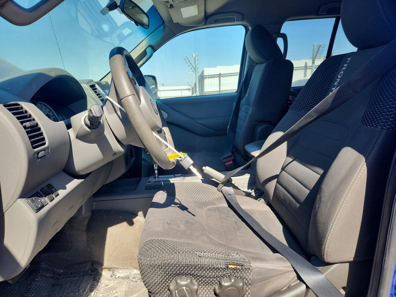2012 NISSAN Frontier