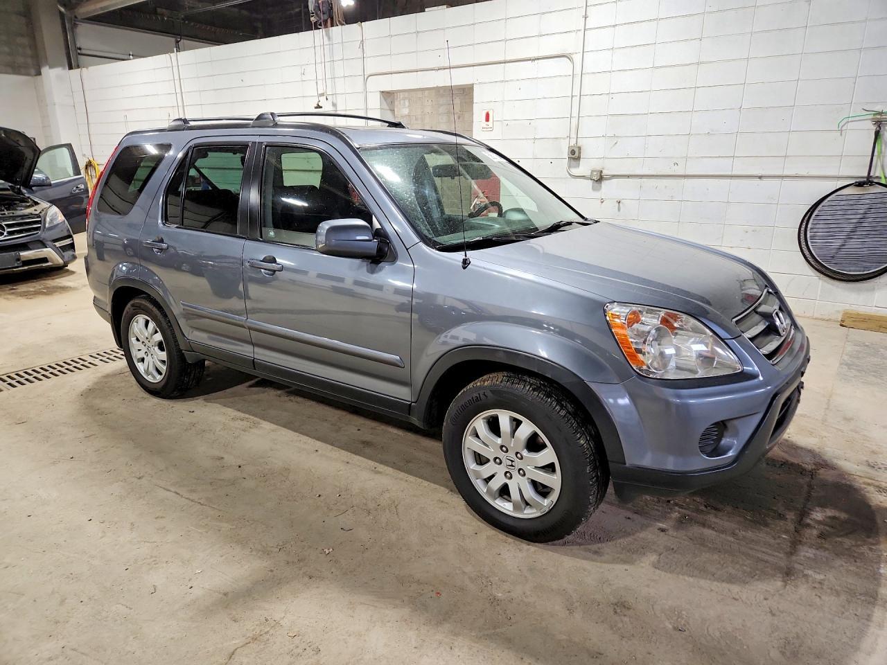 2005 HONDA CR-V