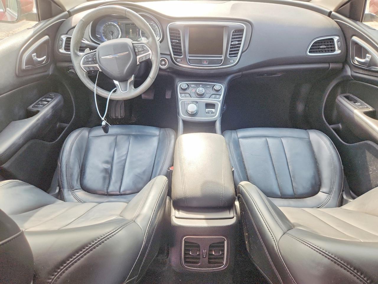 2016 CHRYSLER 200