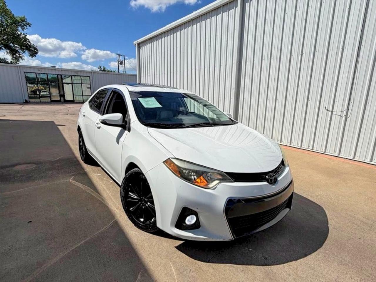 2016 TOYOTA COROLLA
