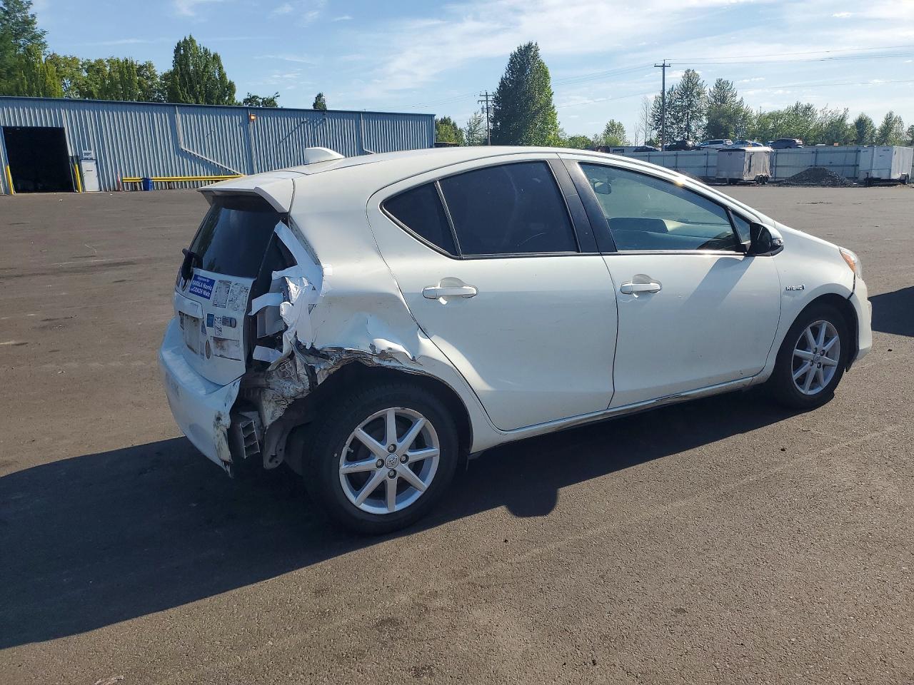 2015 TOYOTA Prius c