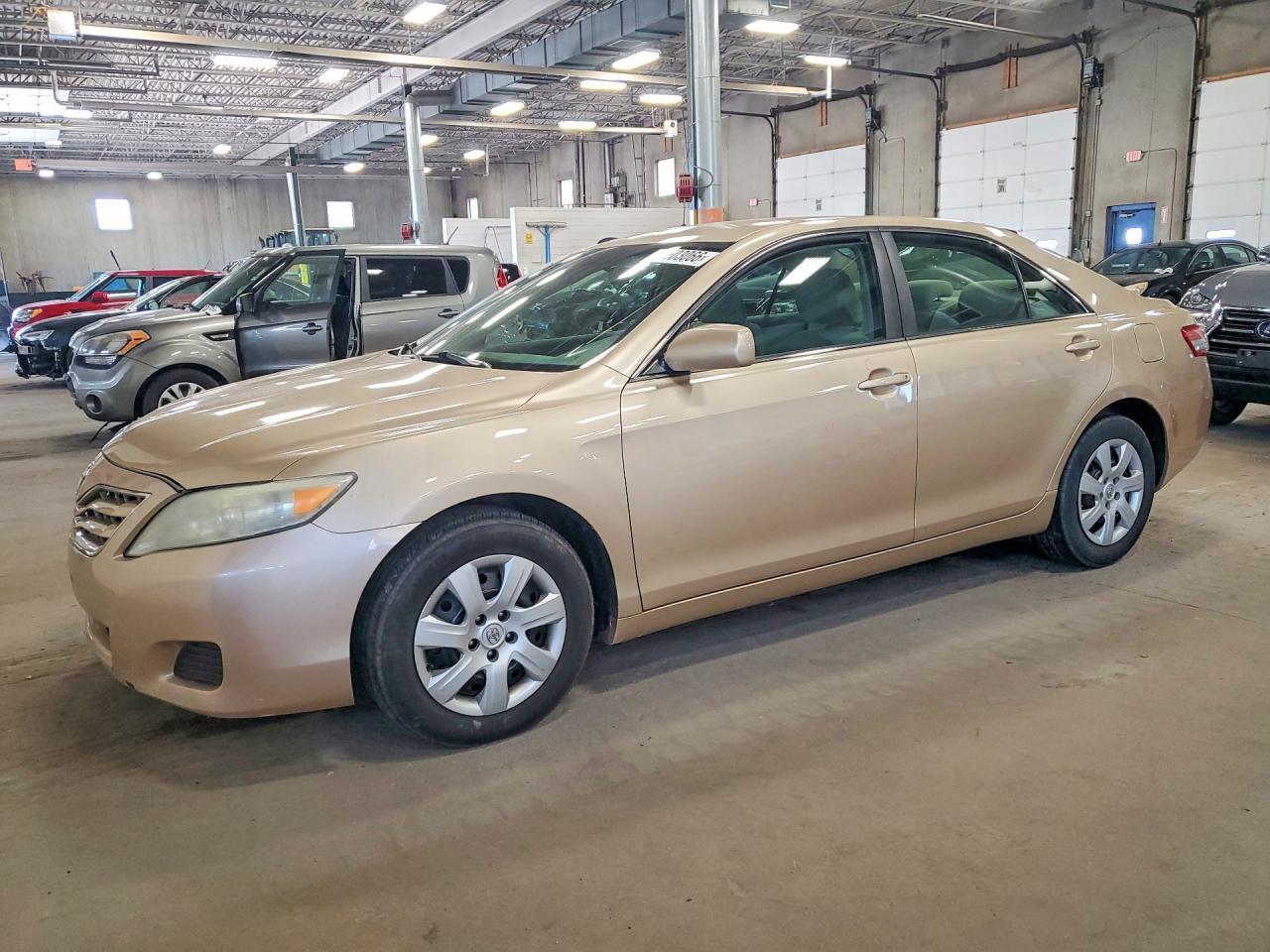 2010 TOYOTA CAMRY