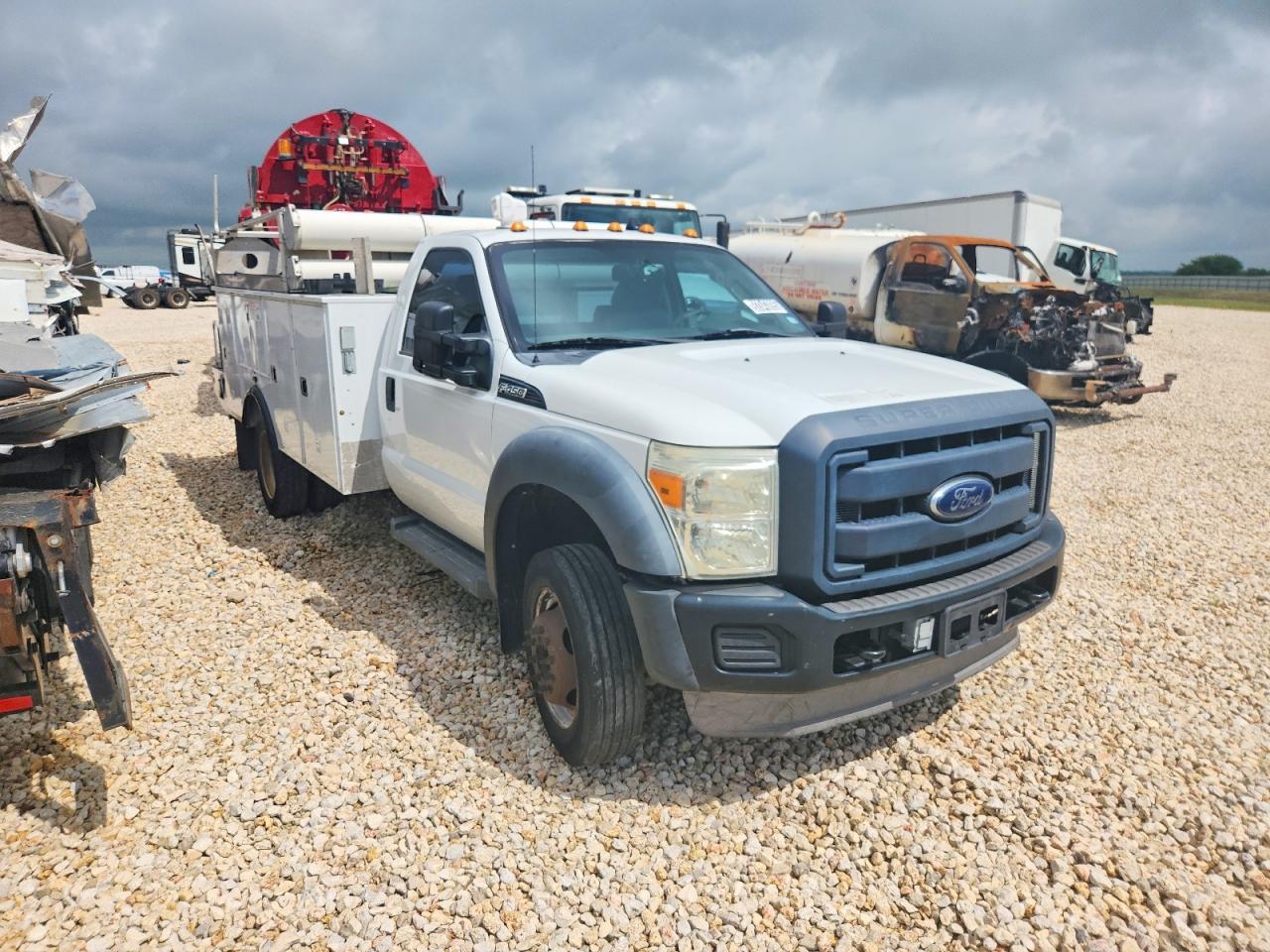 2013 FORD F-450