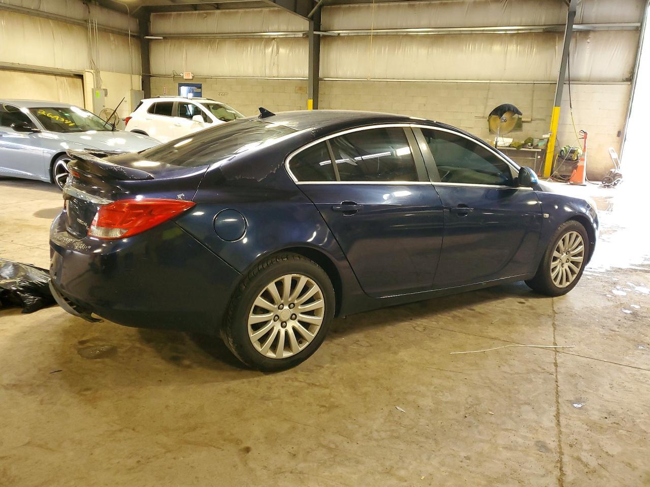 2011 BUICK Regal