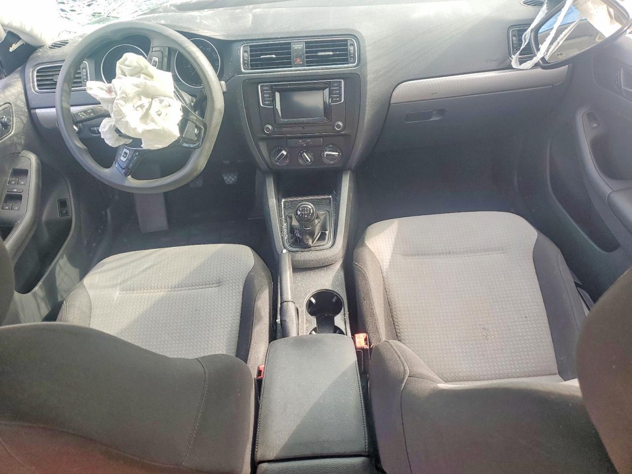 2017 VOLKSWAGEN JETTA