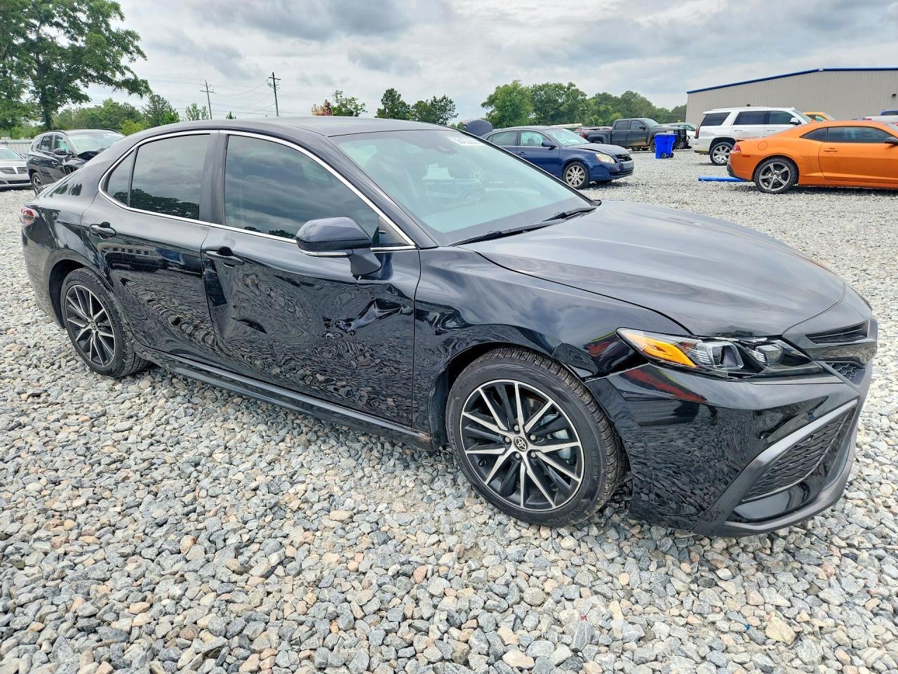 2023 TOYOTA CAMRY