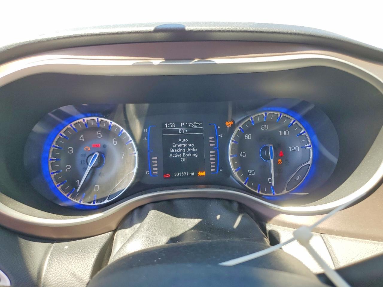 2023 CHRYSLER Voyager