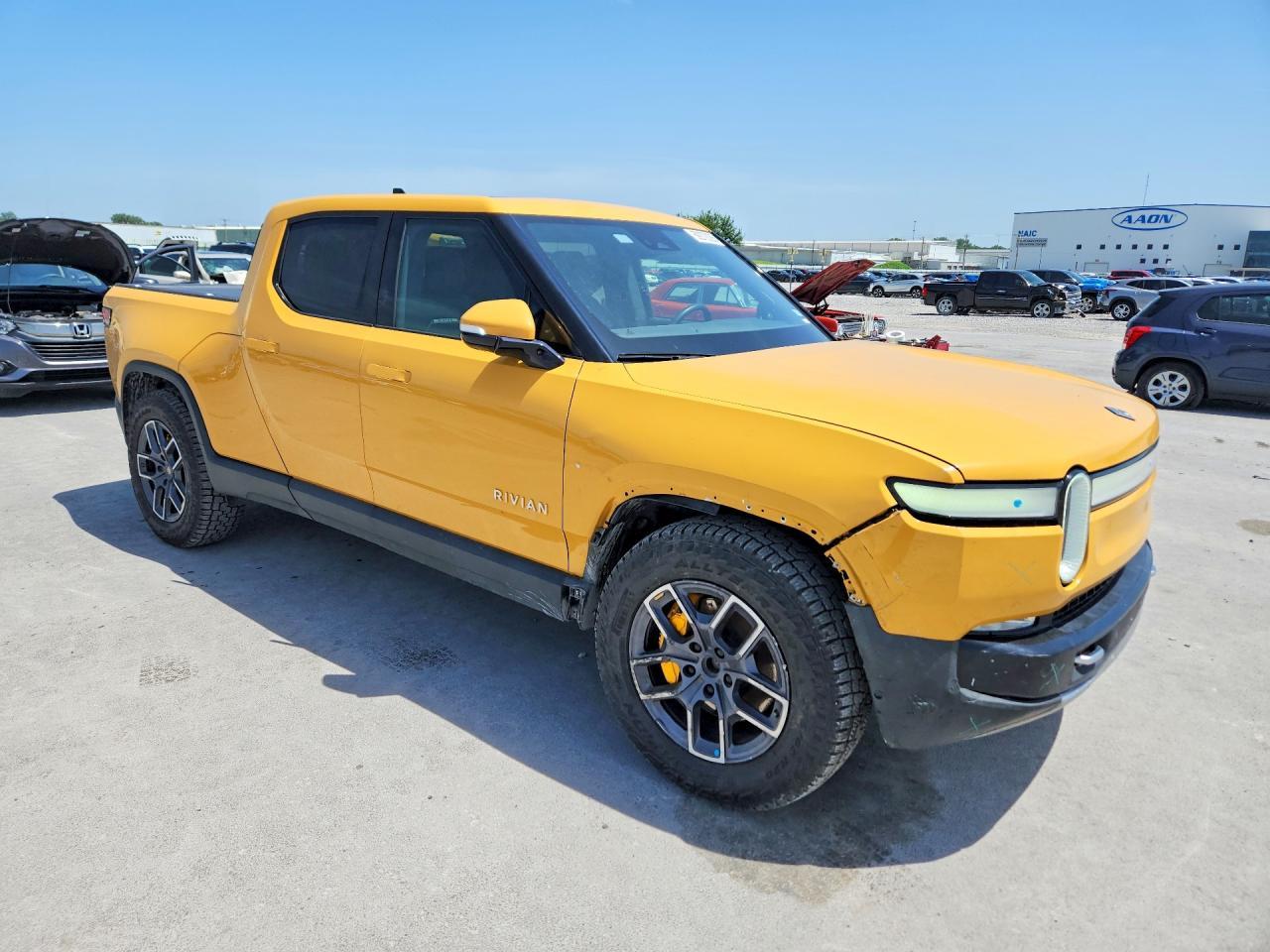 2022 RIVIAN R1t