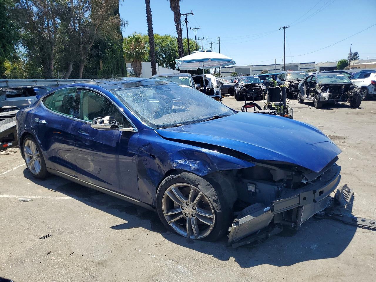 2015 TESLA MODEL S