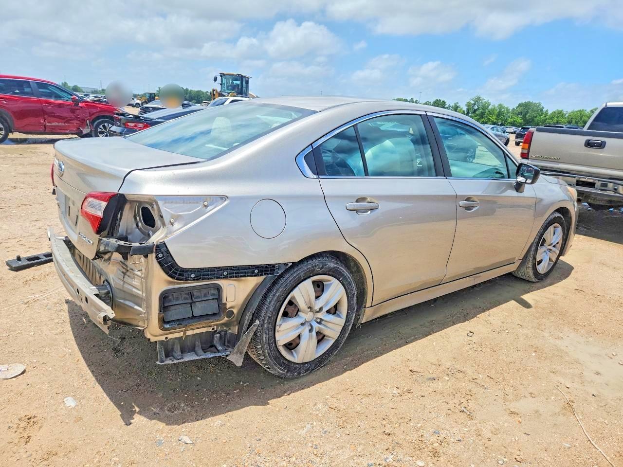 2016 SUBARU Legacy