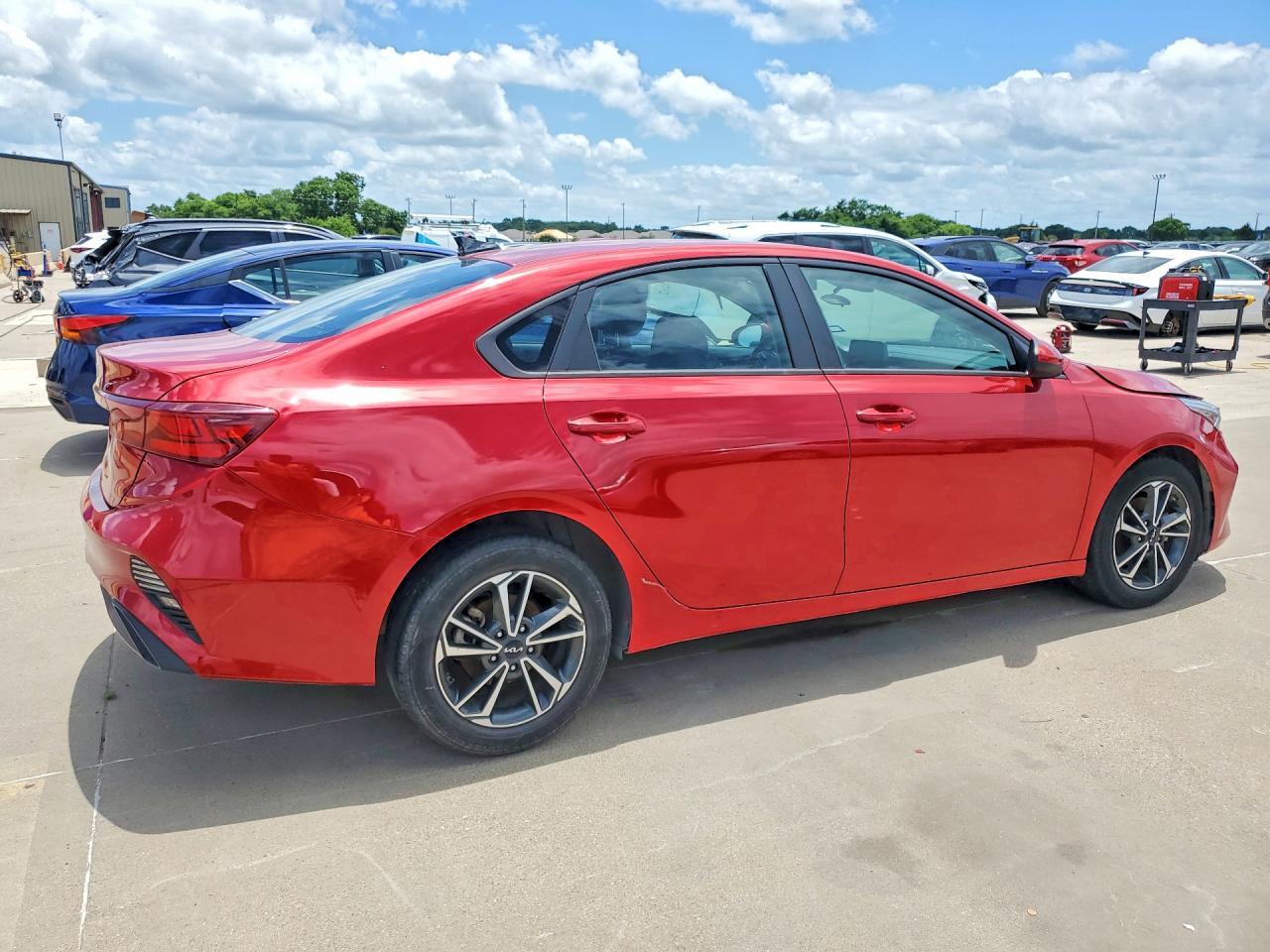 2023 KIA FORTE