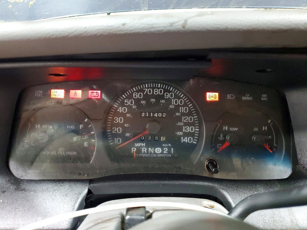 2001 FORD Crown Victoria