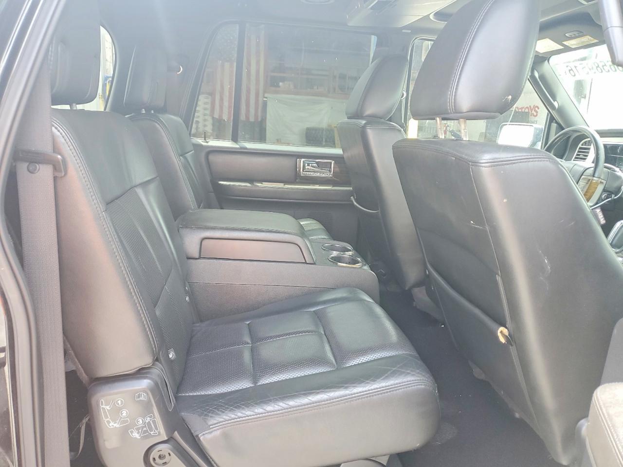 2010 LINCOLN Navigator