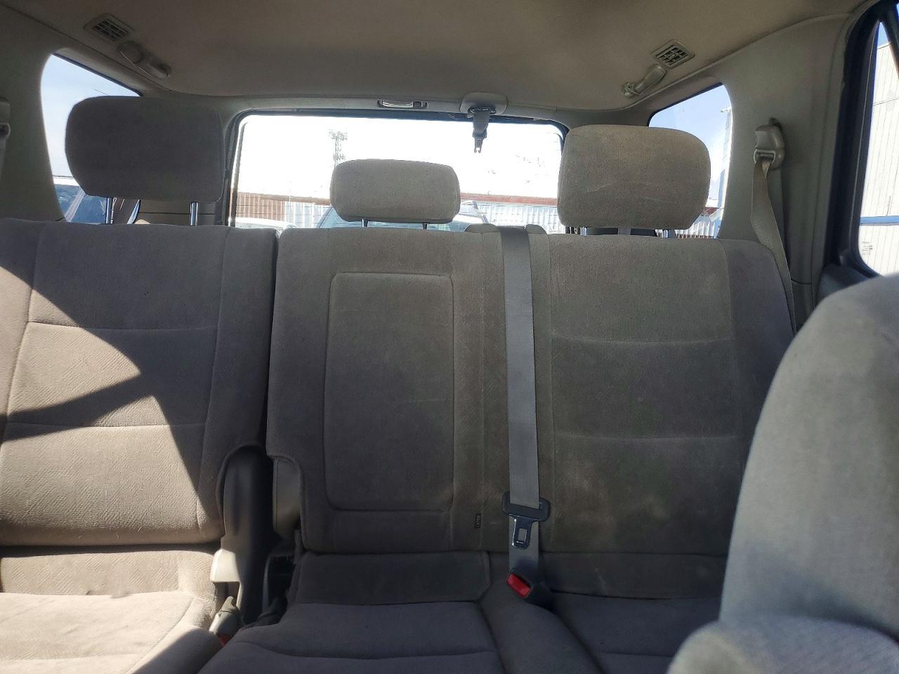 2003 TOYOTA Sequoia
