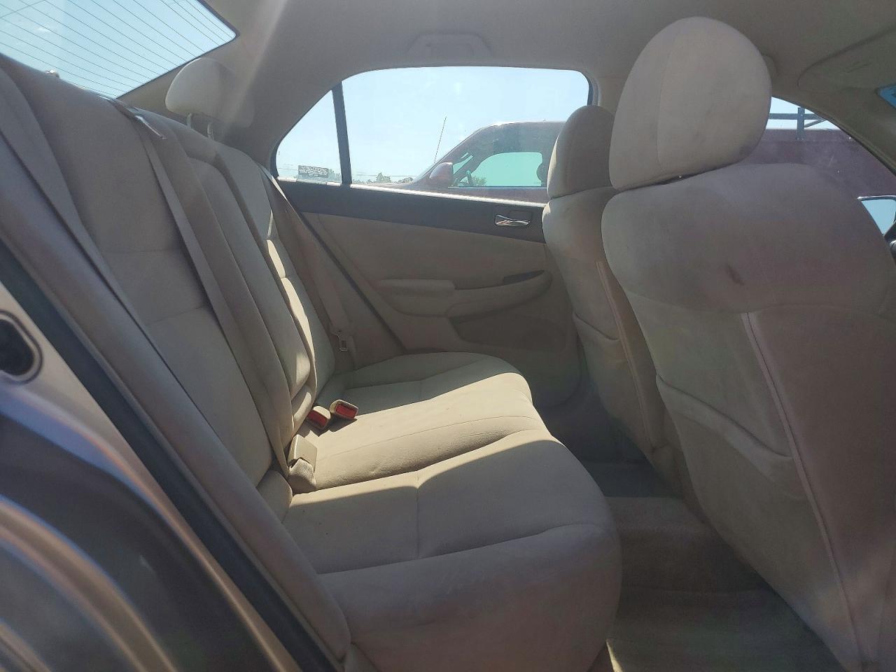 2004 HONDA ACCORD