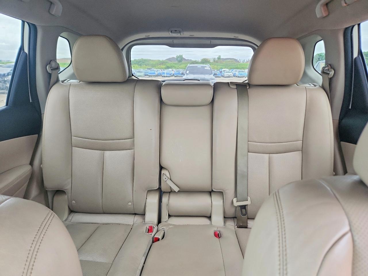 2015 NISSAN ROGUE