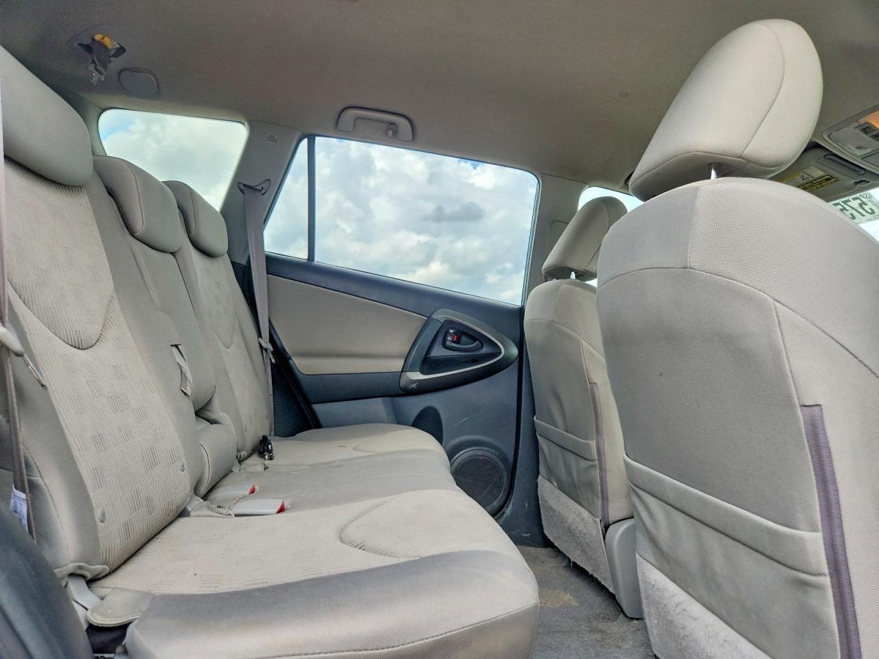 2010 TOYOTA RAV4