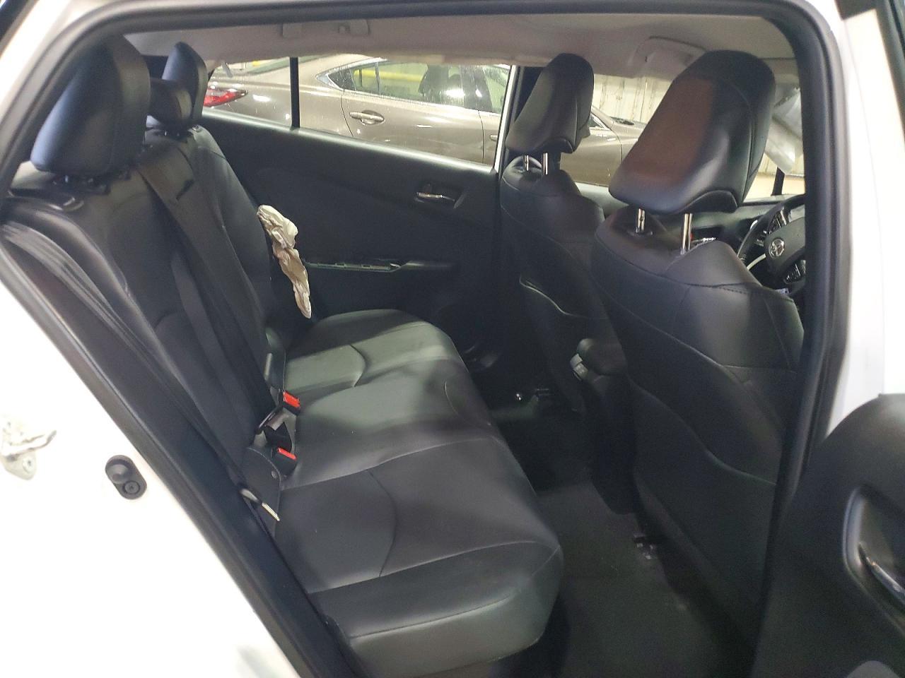 2022 TOYOTA PRIUS