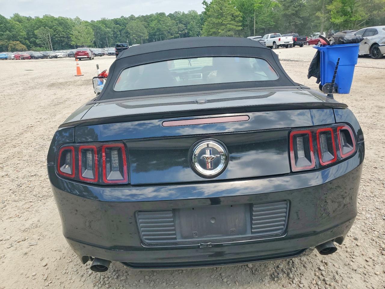 2013 FORD MUSTANG