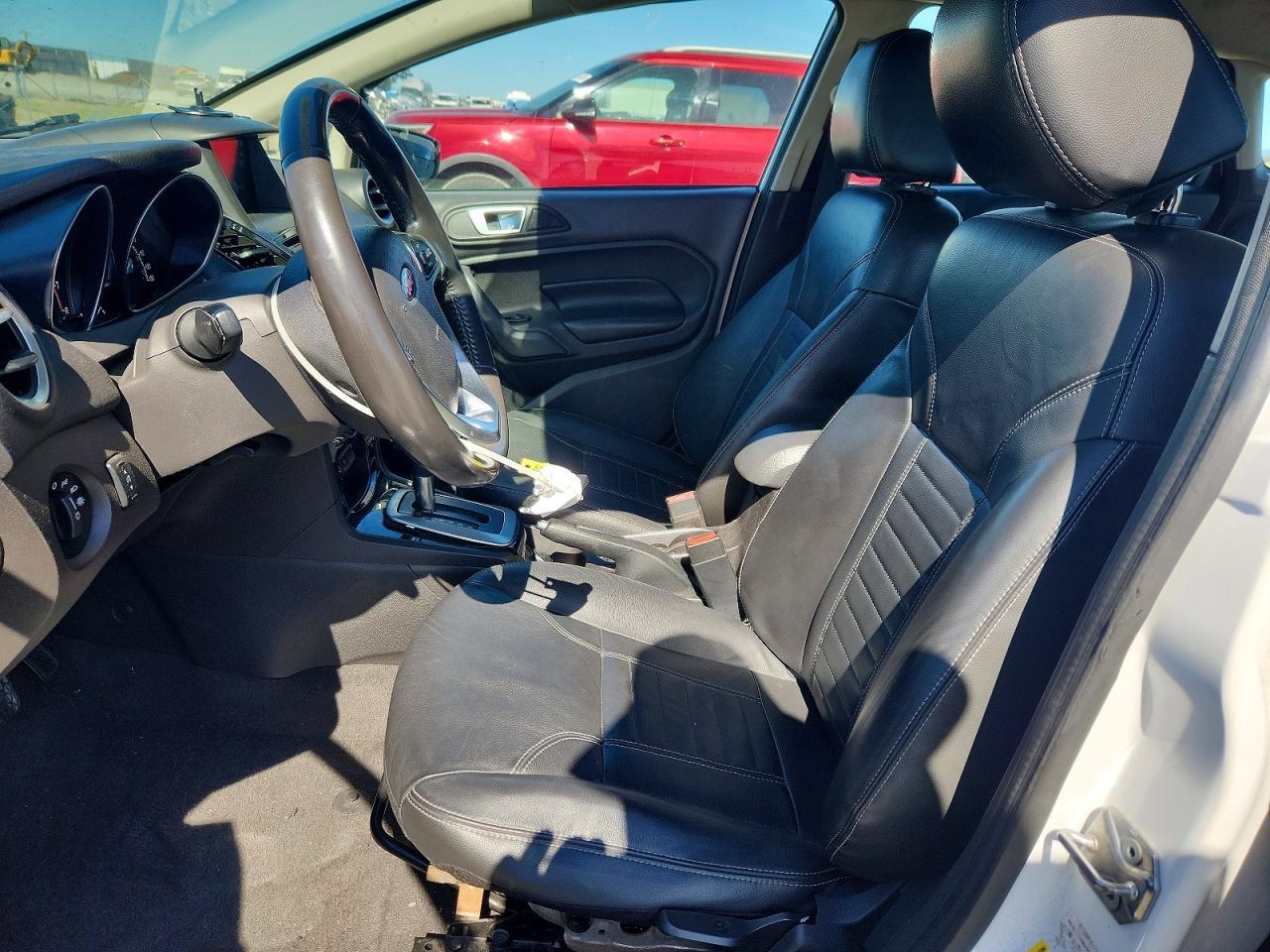 2015 FORD Fiesta