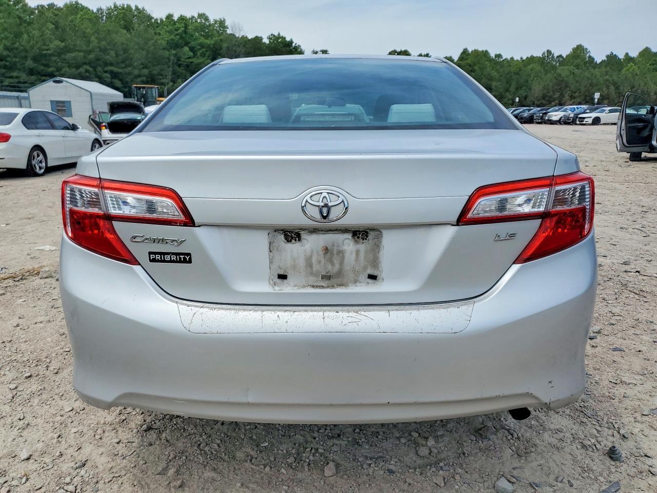 2012 TOYOTA CAMRY