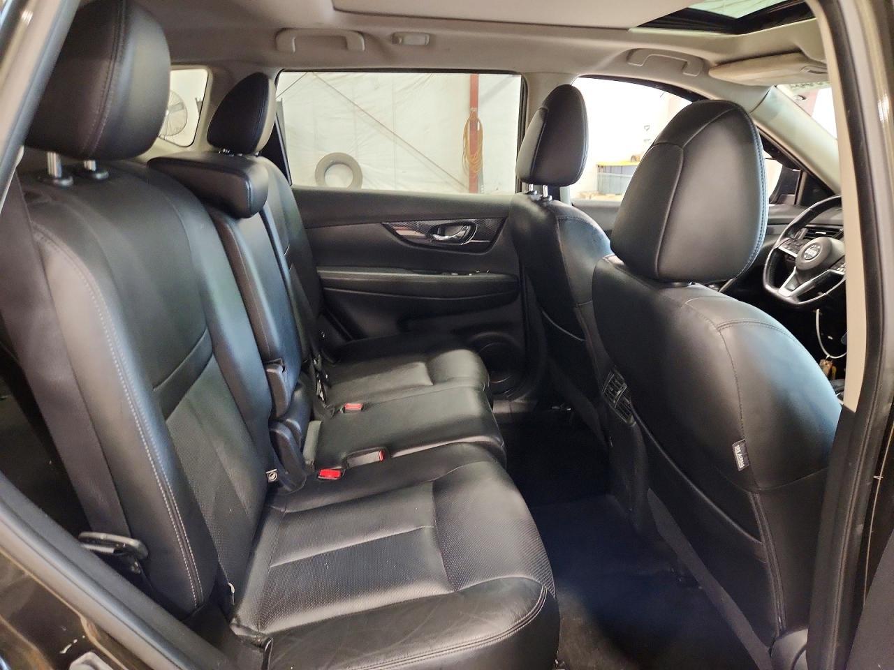 2017 NISSAN ROGUE