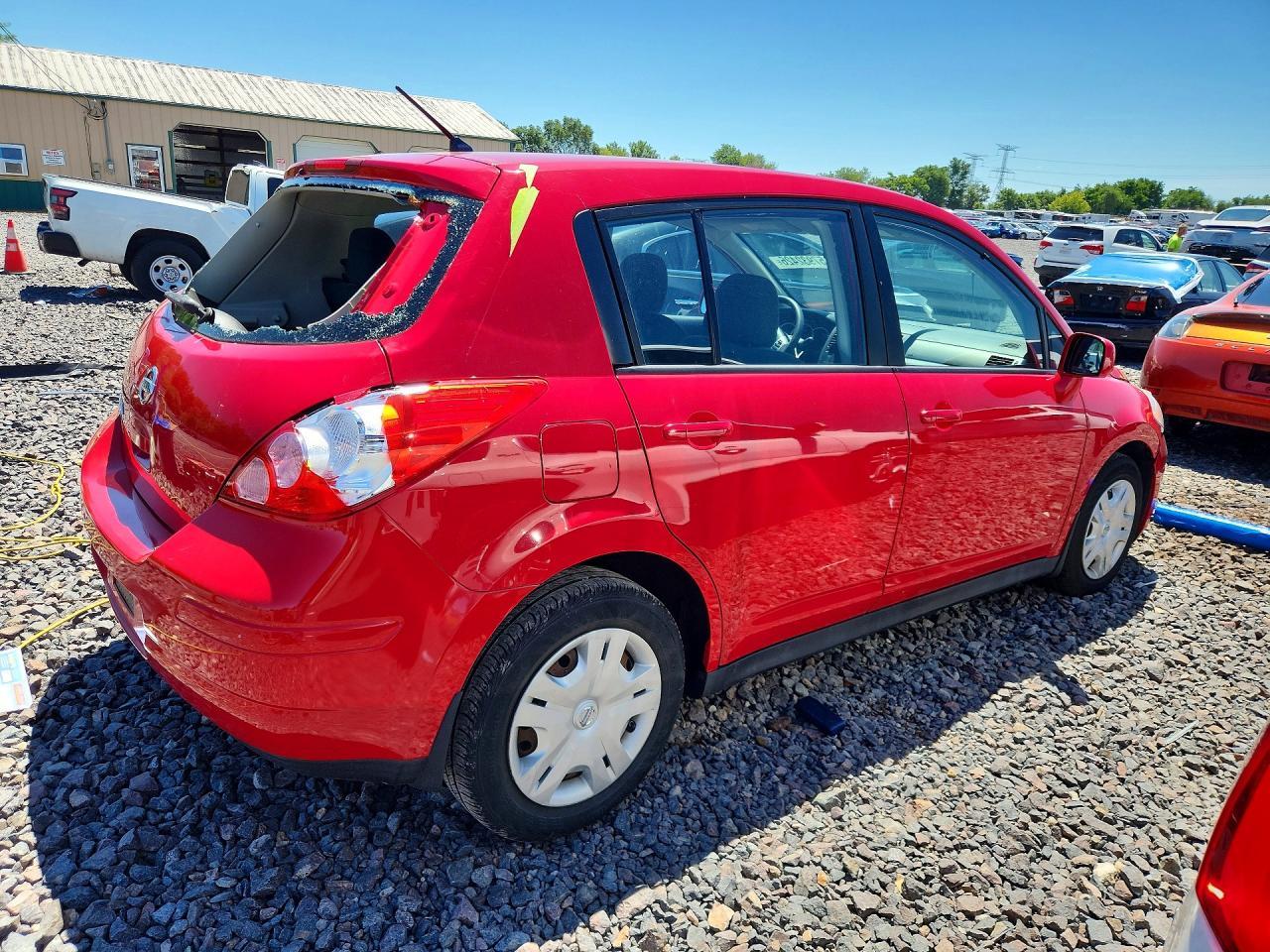 2012 NISSAN VERSA