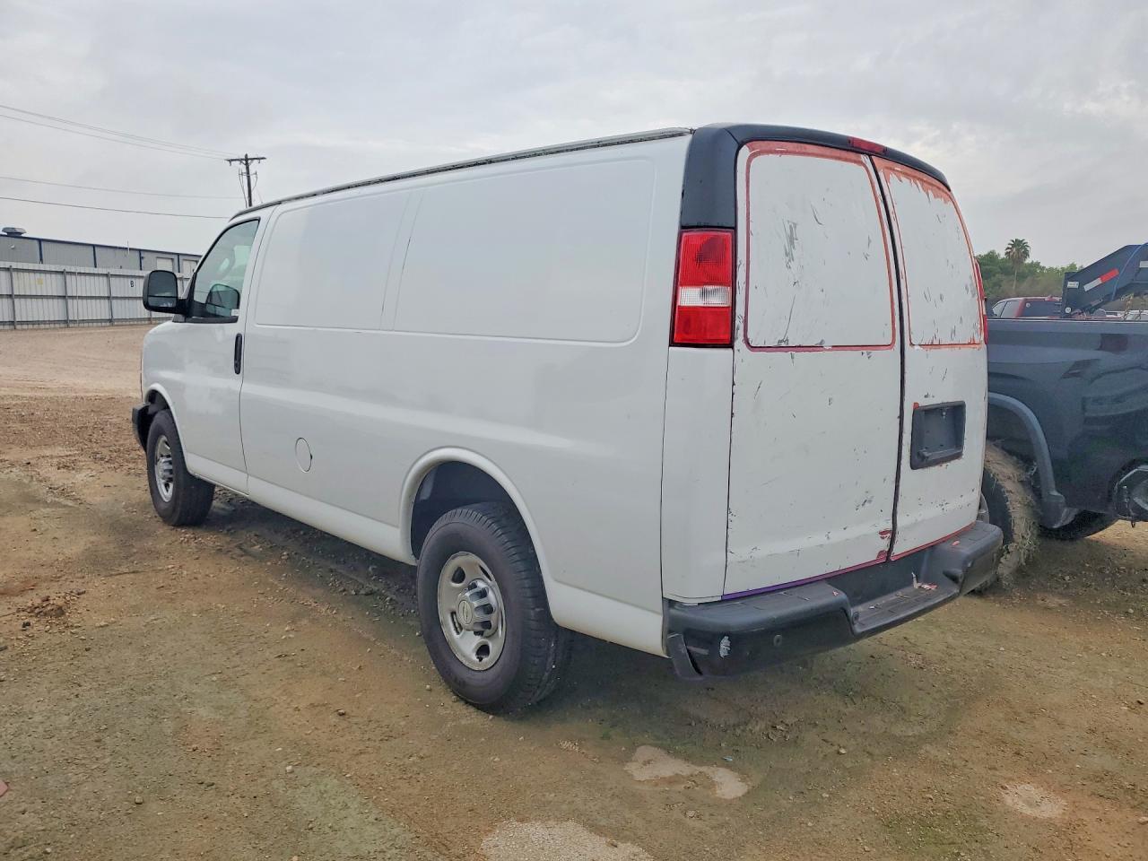 2021 CHEVROLET Express 3500