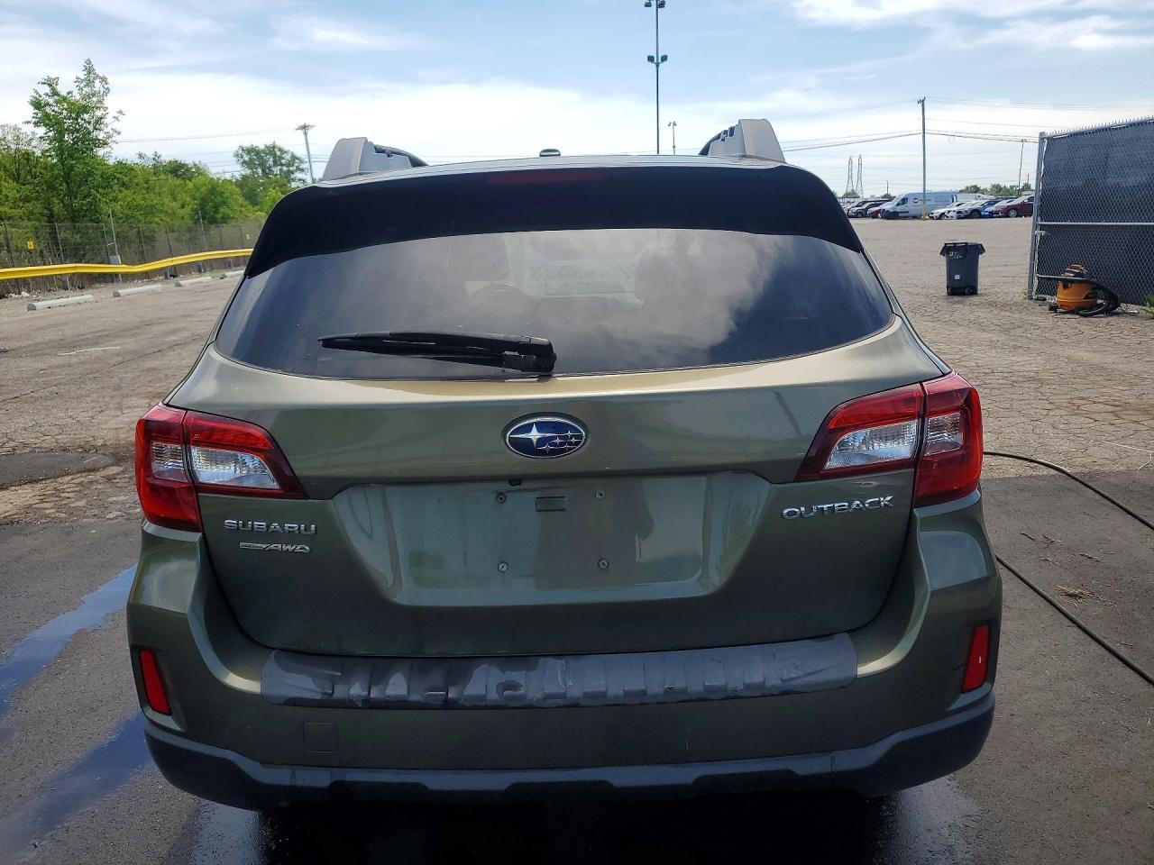 2015 SUBARU Outback
