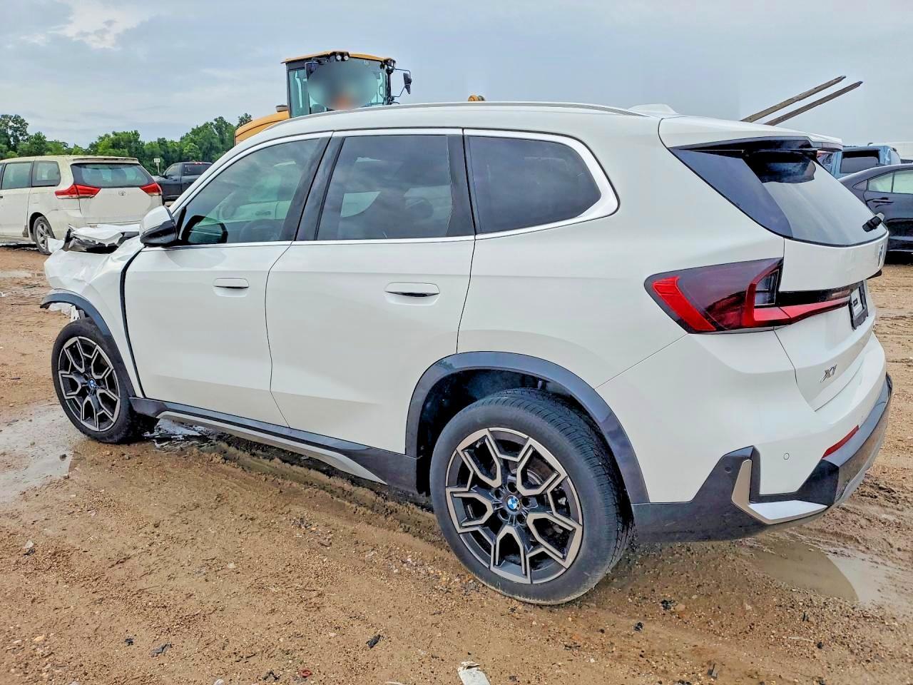 2025 BMW X1