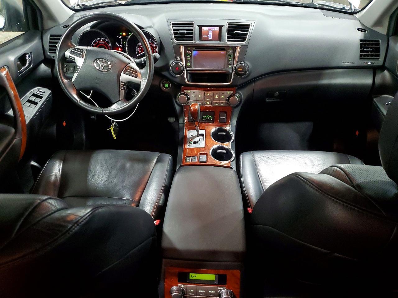 2013 TOYOTA HIGHLANDER