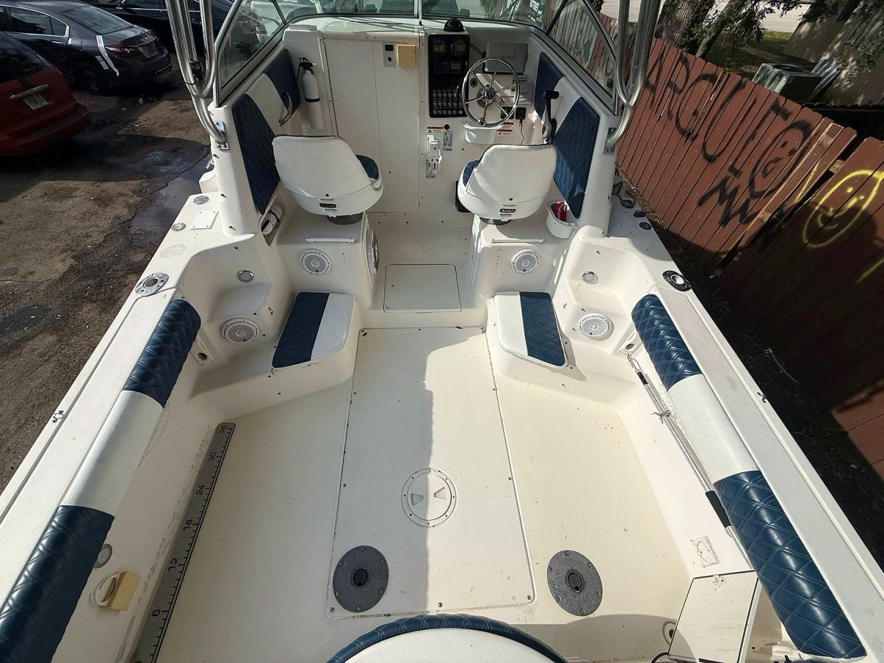2007 Striper Boat